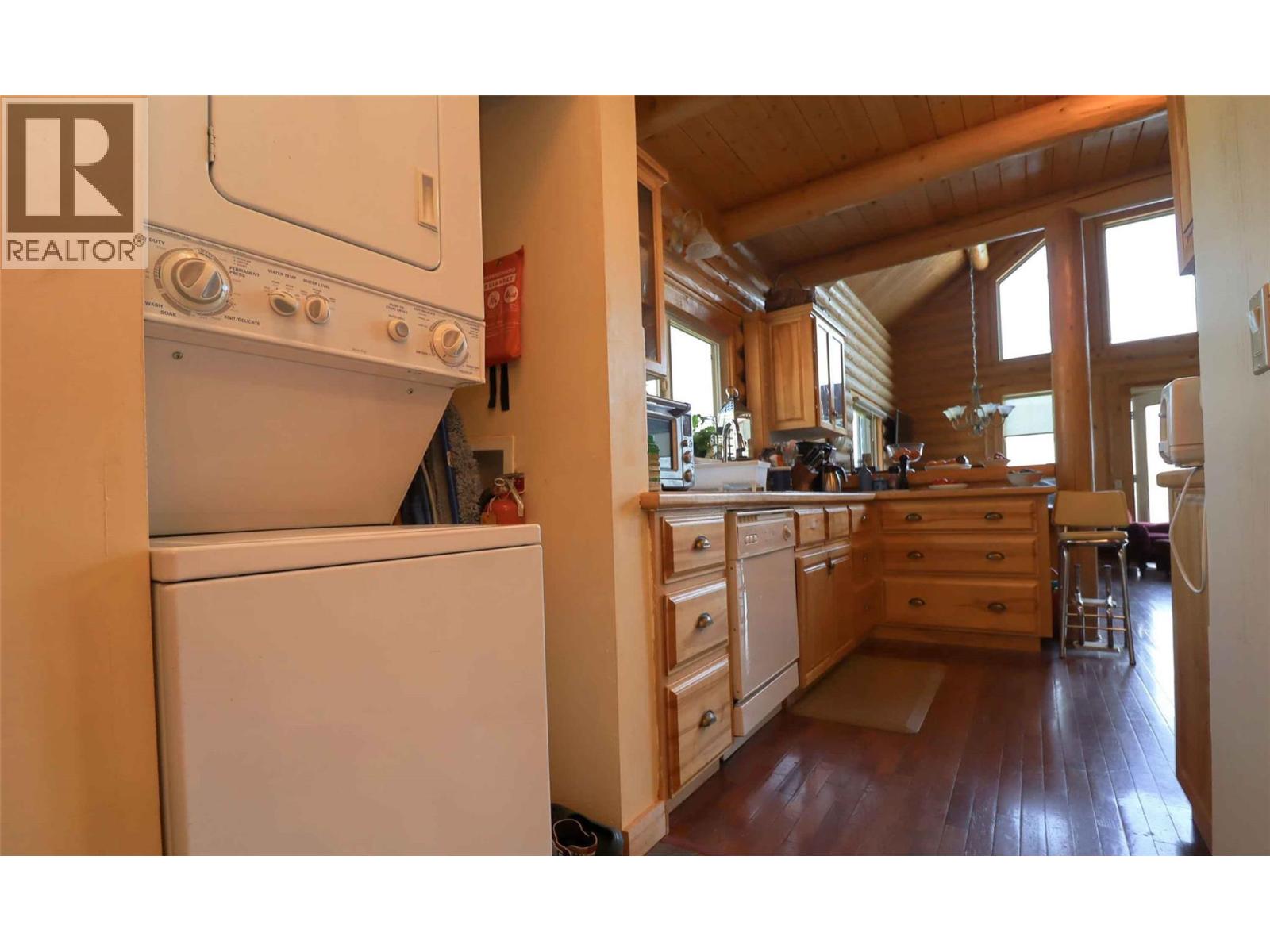 957 Little Shuswap Lake Road, Chase, British Columbia  V0E 1M2 - Photo 13 - 10399275