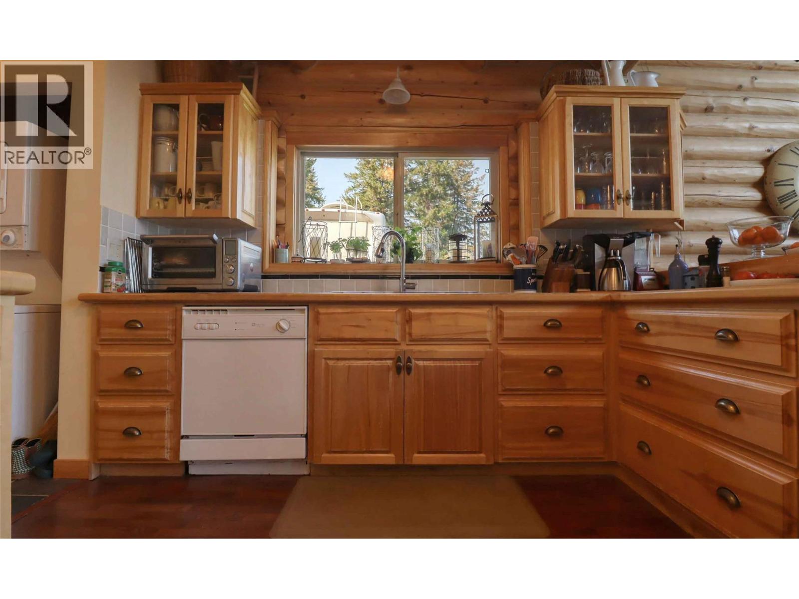 957 Little Shuswap Lake Road, Chase, British Columbia  V0E 1M2 - Photo 14 - 10399275