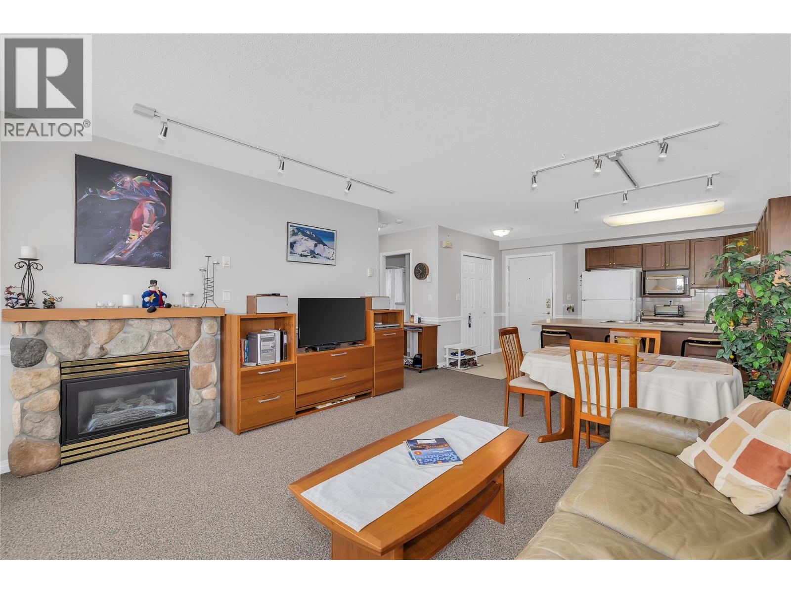 215 Kettleview Road Unit# 402, Big White, British Columbia  V1P 1P3 - Photo 1 - 10399643
