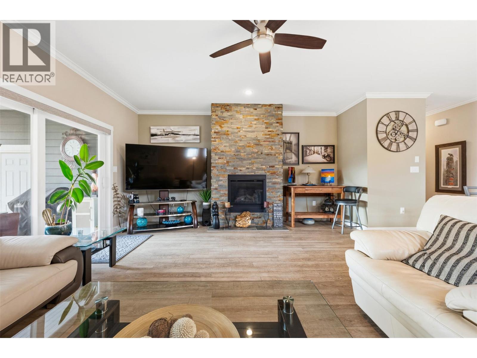 220 Brandon Avenue, Penticton, British Columbia  V2A 3S6 - Photo 4 - 10399952