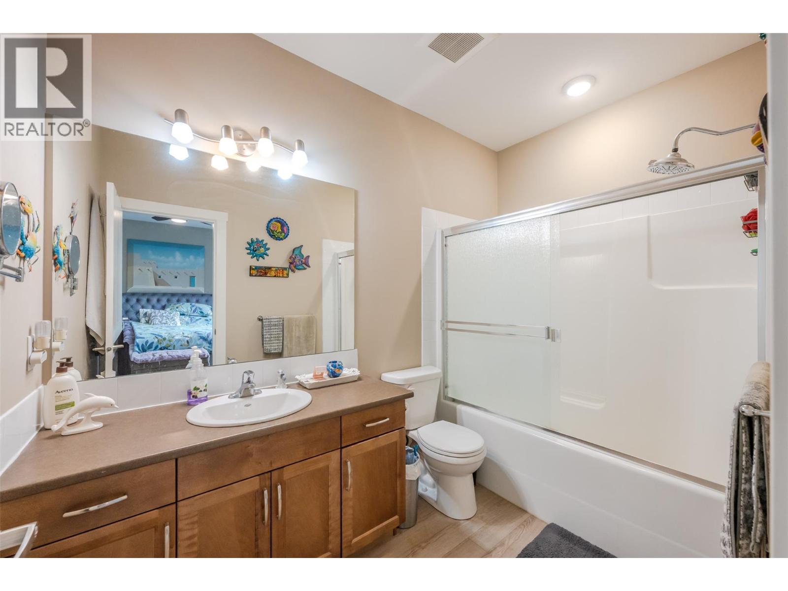 220 Brandon Avenue, Penticton, British Columbia  V2A 3S6 - Photo 43 - 10399952