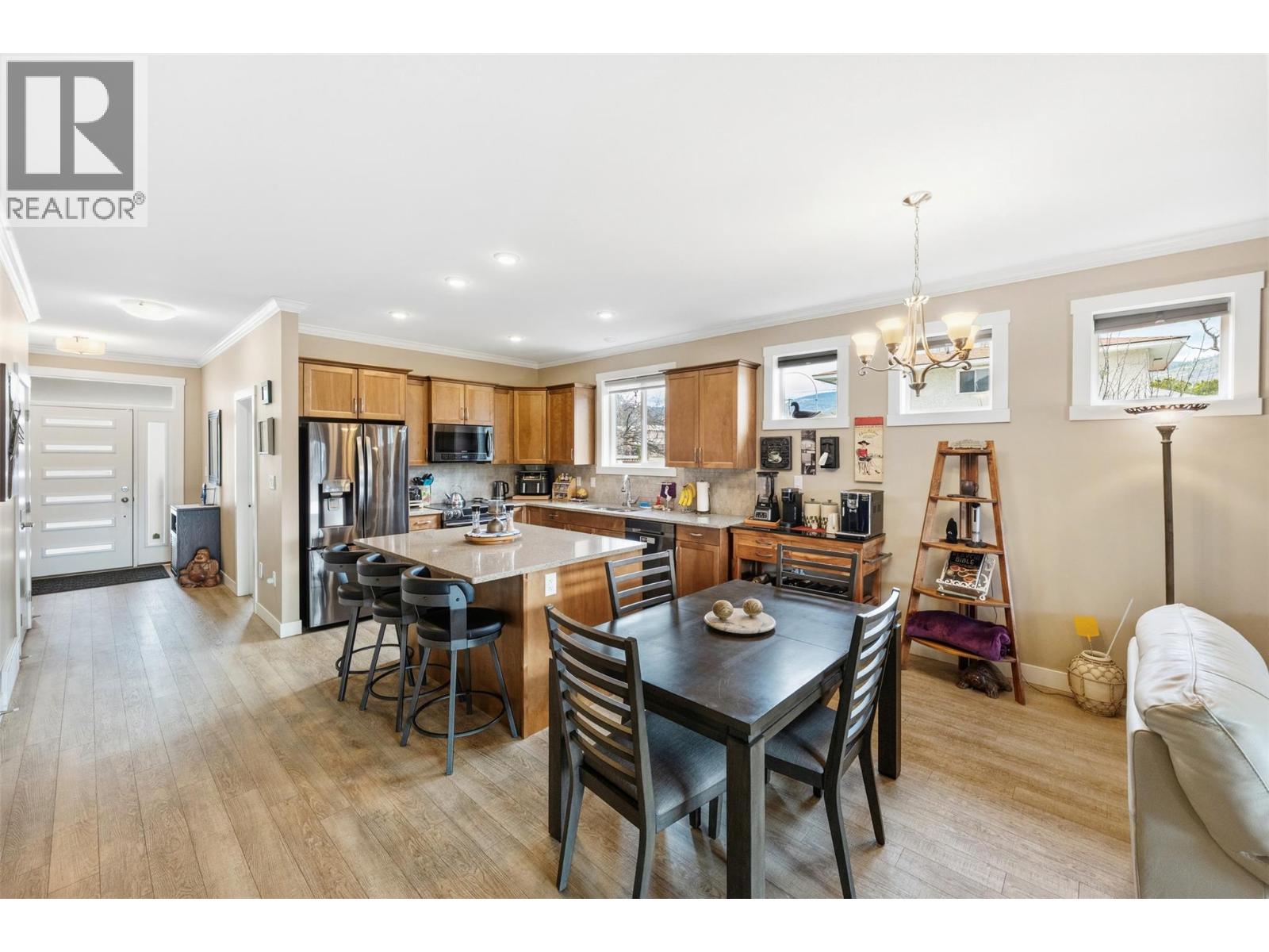 220 Brandon Avenue, Penticton, British Columbia  V2A 3S6 - Photo 8 - 10399952