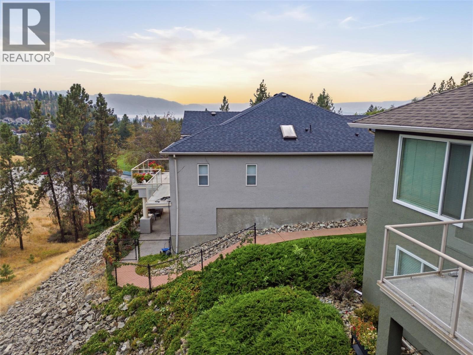 2201 Lillooet Crescent, Kelowna, British Columbia  V1V 1W3 - Photo 38 - 10399885