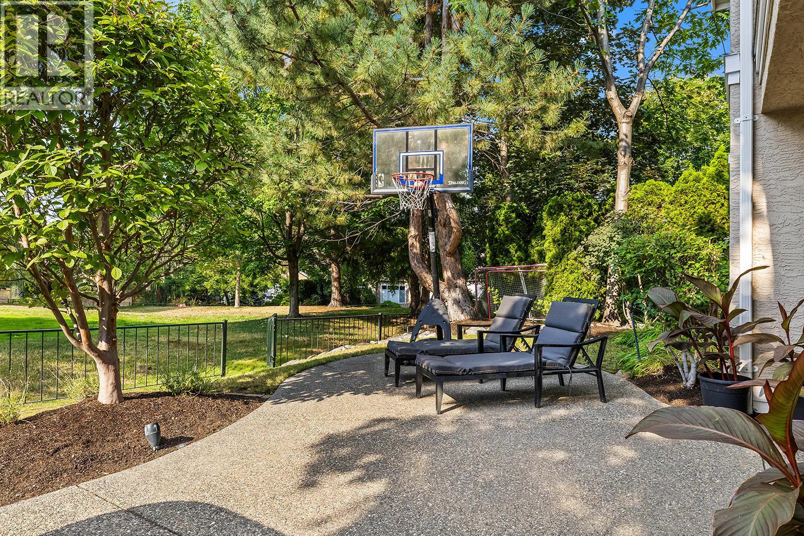 4125 Gallaghers Parkland Drive, Kelowna, British Columbia  V1W 3Z8 - Photo 49 - 10399767