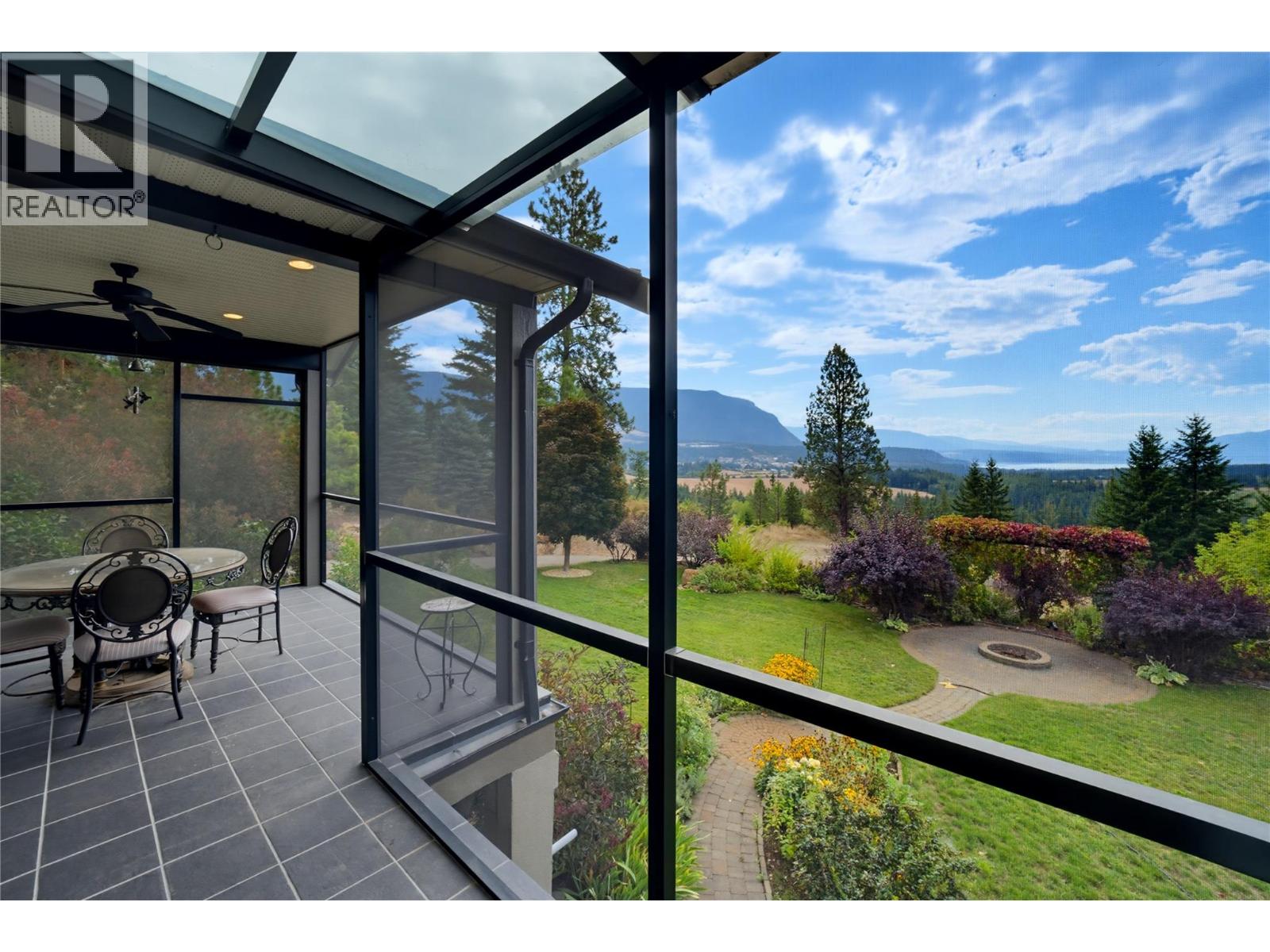 2708 Sunridge Place, Tappen, British Columbia  V0E 2X3 - Photo 42 - 10399675