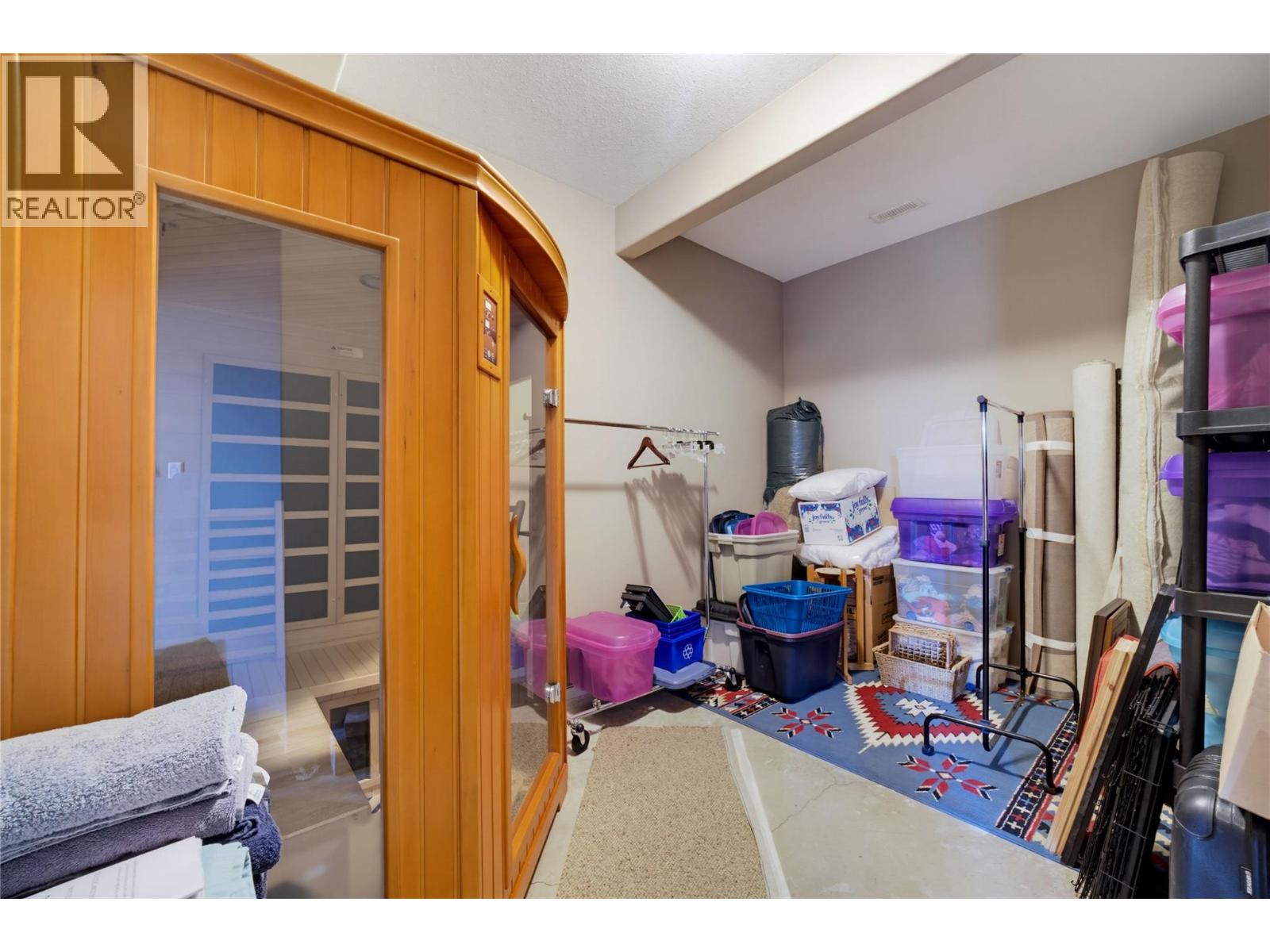 2708 Sunridge Place, Tappen, British Columbia  V0E 2X3 - Photo 44 - 10399675