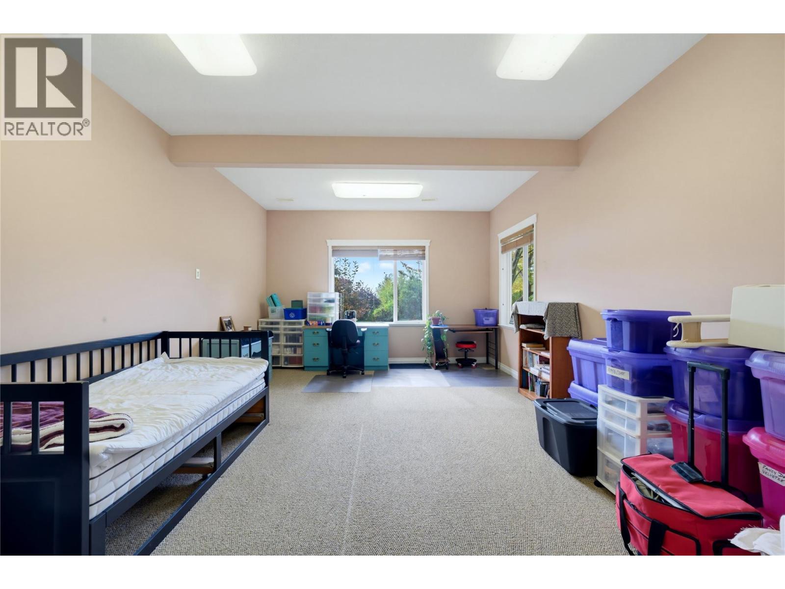 2708 Sunridge Place, Tappen, British Columbia  V0E 2X3 - Photo 46 - 10399675