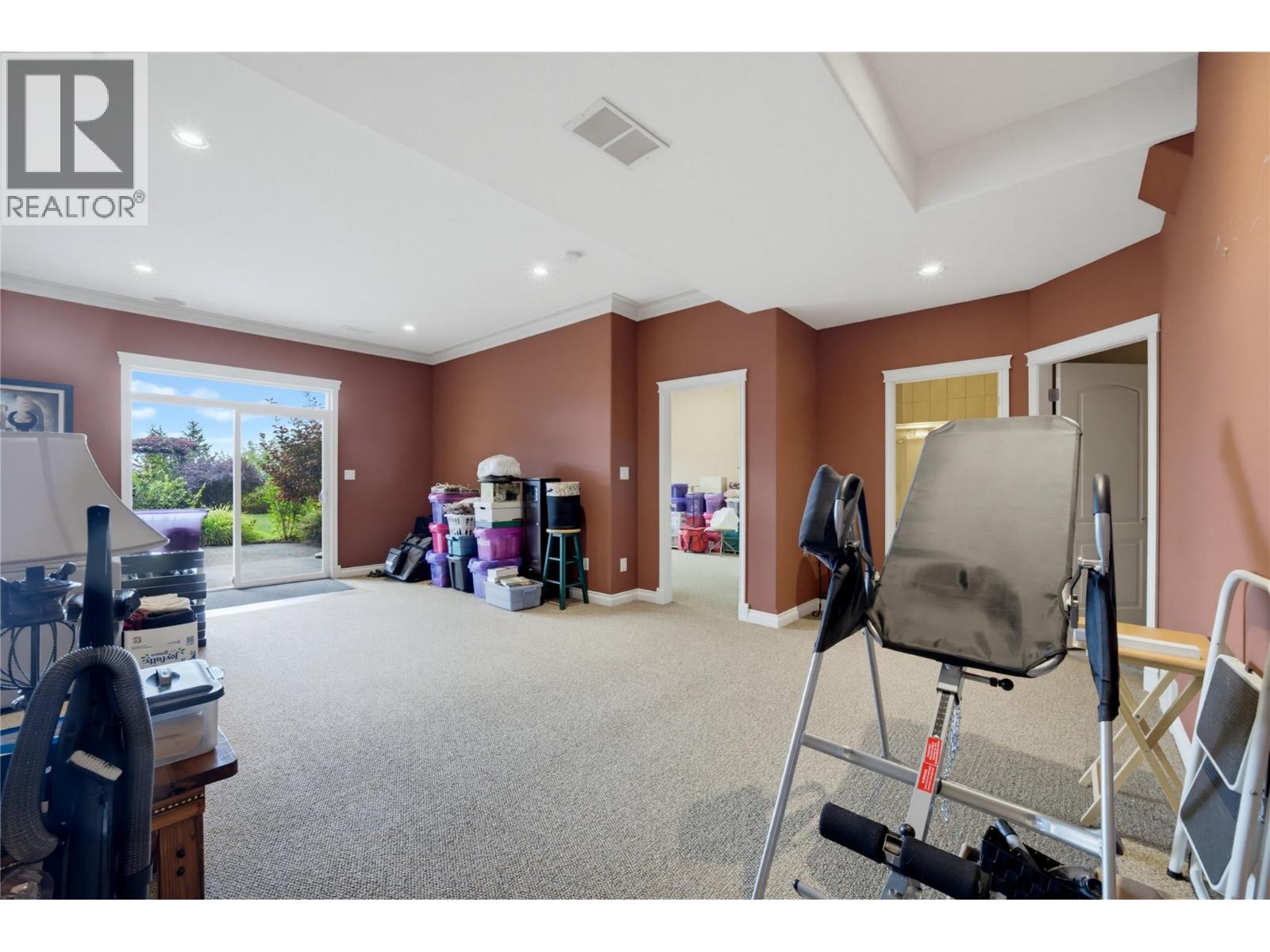 2708 Sunridge Place, Tappen, British Columbia  V0E 2X3 - Photo 53 - 10399675
