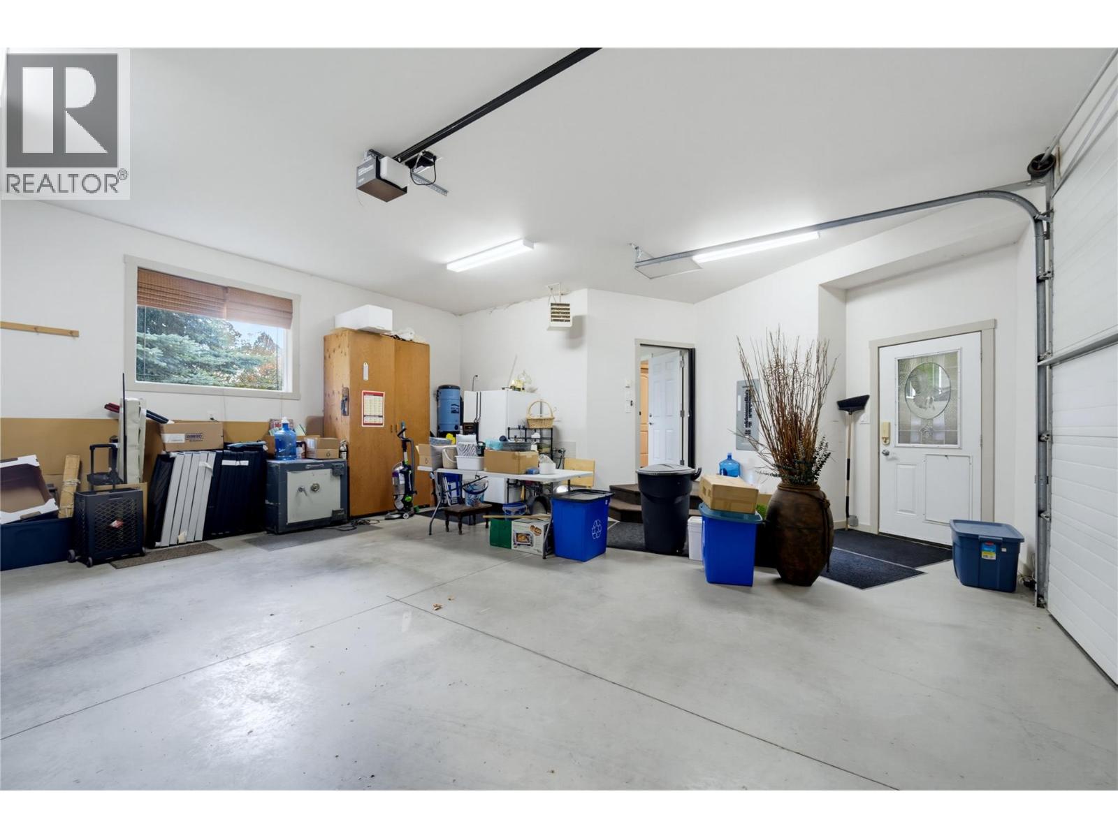 2708 Sunridge Place, Tappen, British Columbia  V0E 2X3 - Photo 64 - 10399675