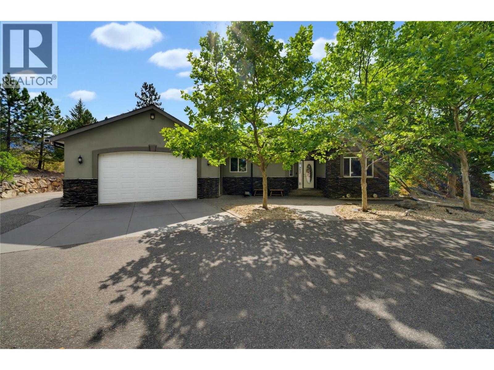 2708 Sunridge Place, Tappen, British Columbia  V0E 2X3 - Photo 65 - 10399675