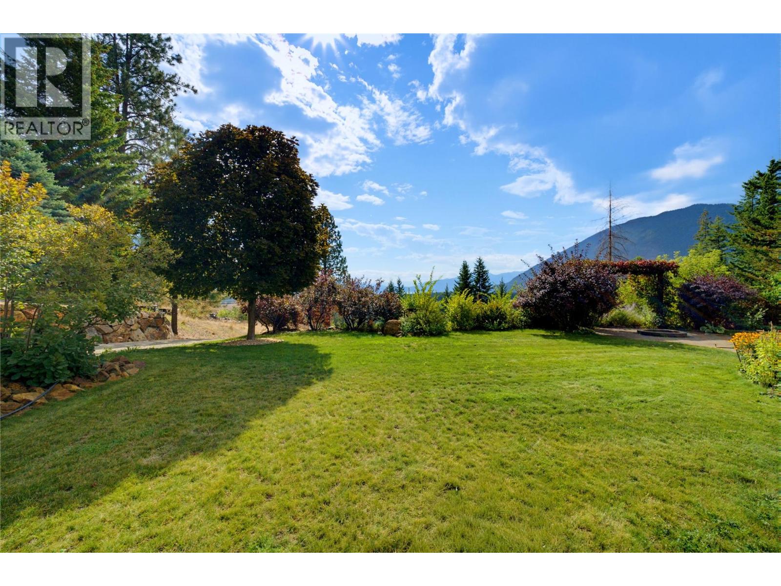 2708 Sunridge Place, Tappen, British Columbia  V0E 2X3 - Photo 85 - 10399675