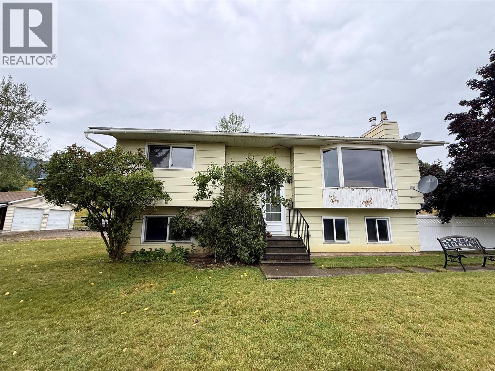 6801 Hillside Drive, Sparwood, British Columbia  V0B 2G3 - Photo 25 - 10400002