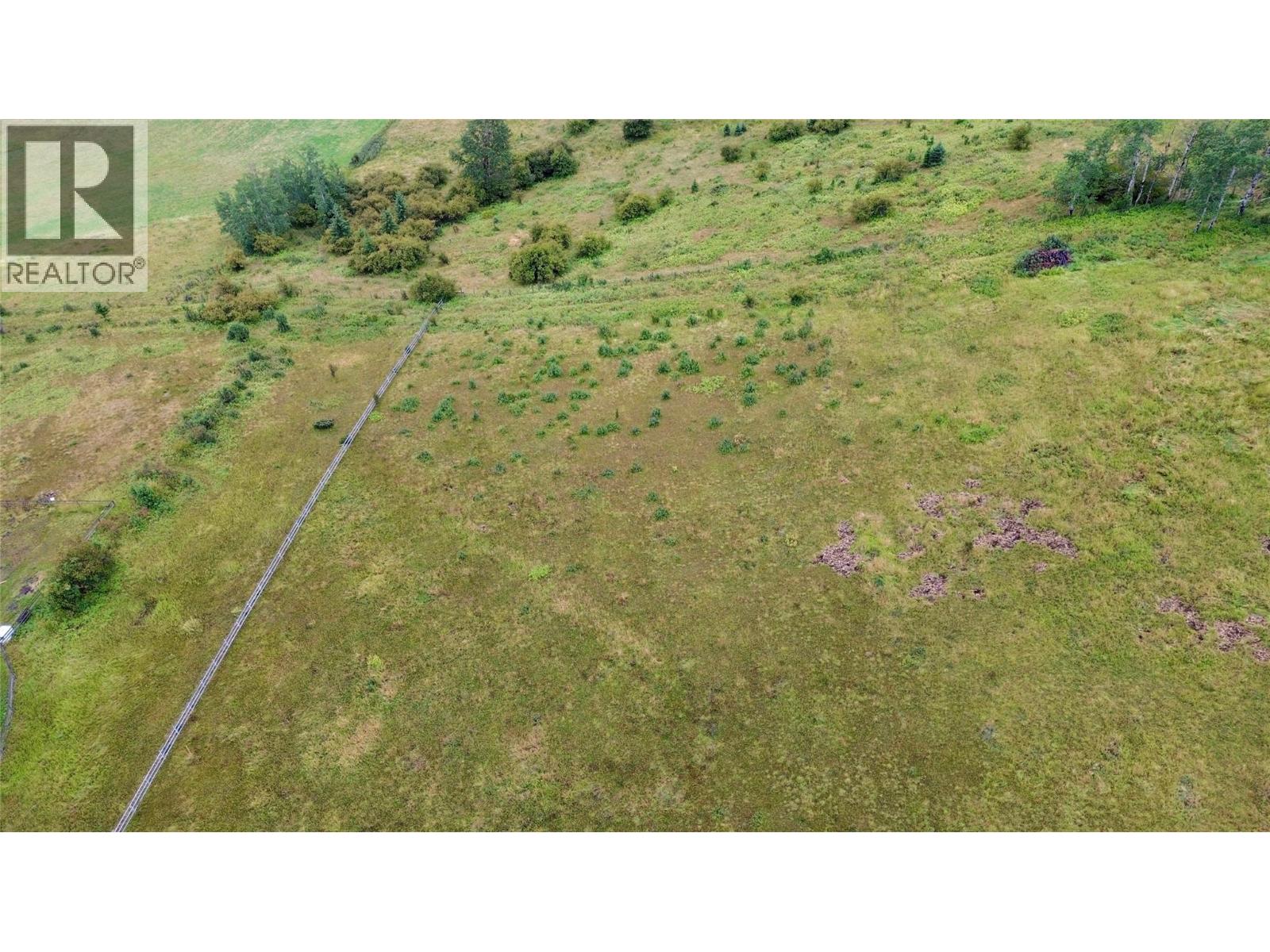 6801 Hillside Drive, Sparwood, British Columbia  V0B 2G3 - Photo 5 - 10400002