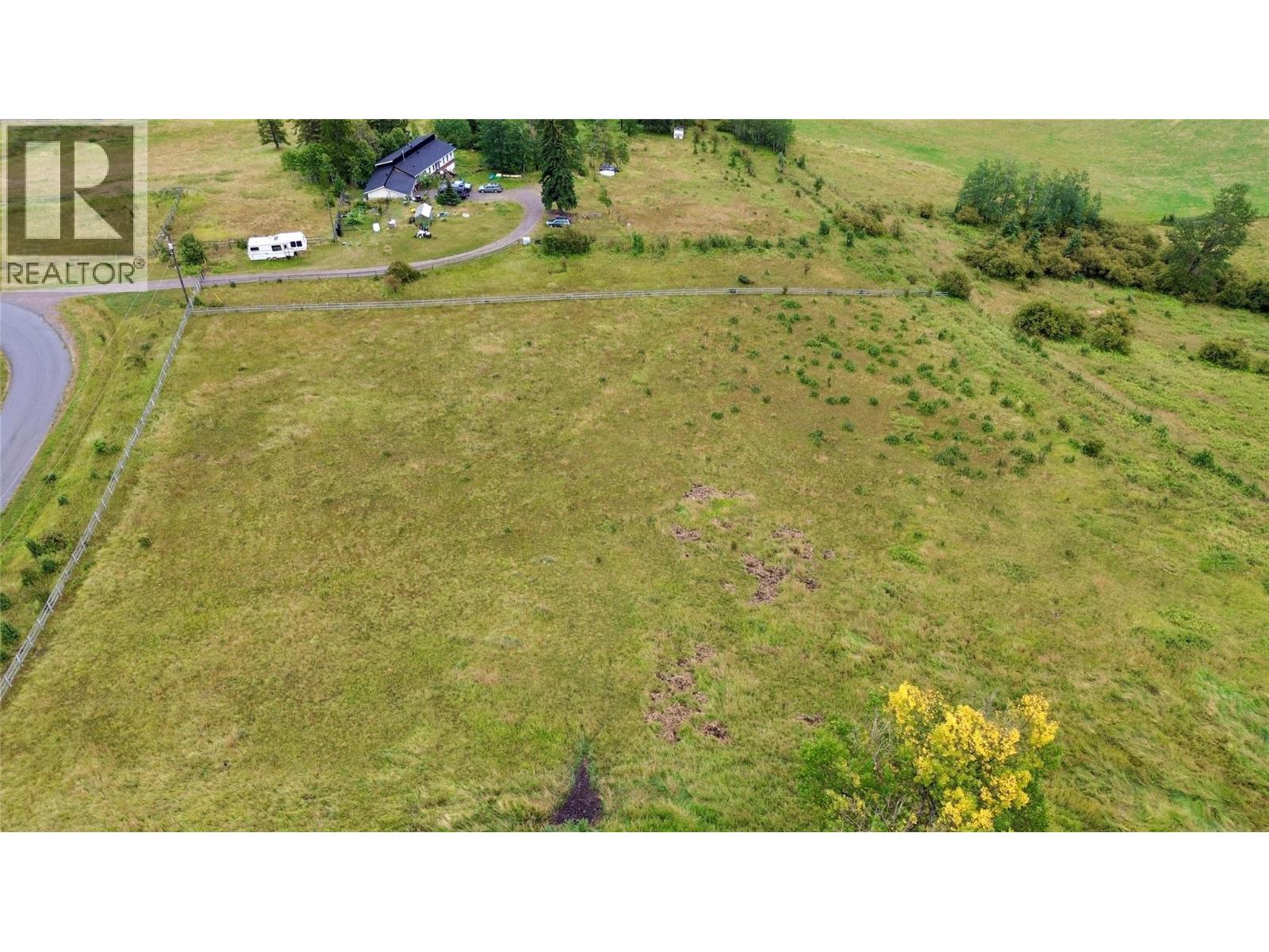 6801 Hillside Drive, Sparwood, British Columbia  V0B 2G3 - Photo 8 - 10400002