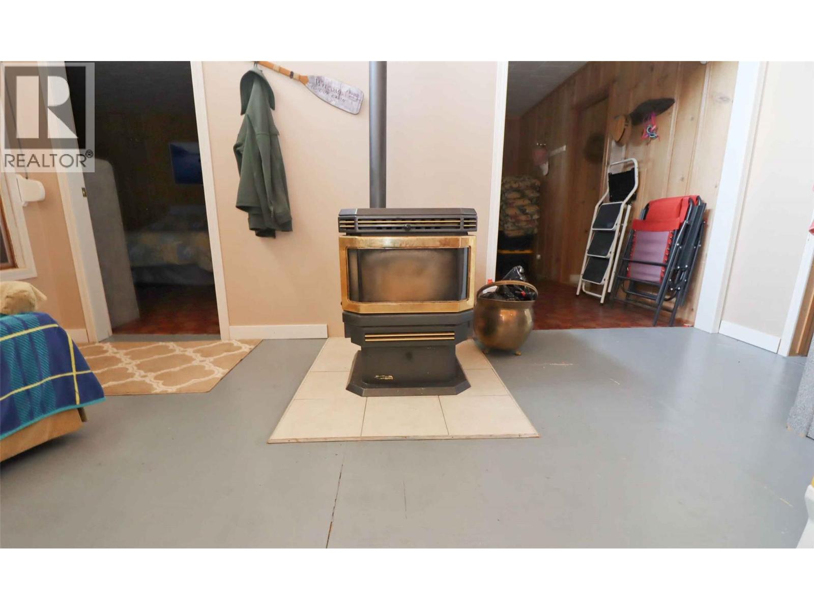 2505 Silvery Beach Road, Chase, British Columbia  V0E 1M1 - Photo 24 - 10399260