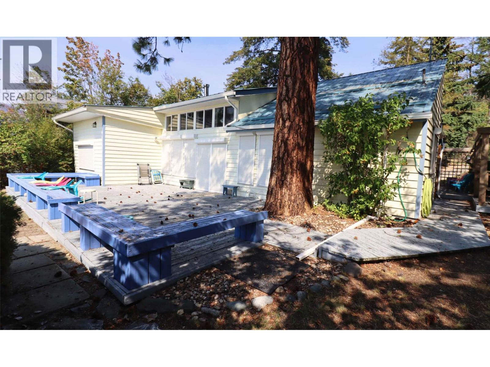 2505 Silvery Beach Road, Chase, British Columbia  V0E 1M1 - Photo 3 - 10399260