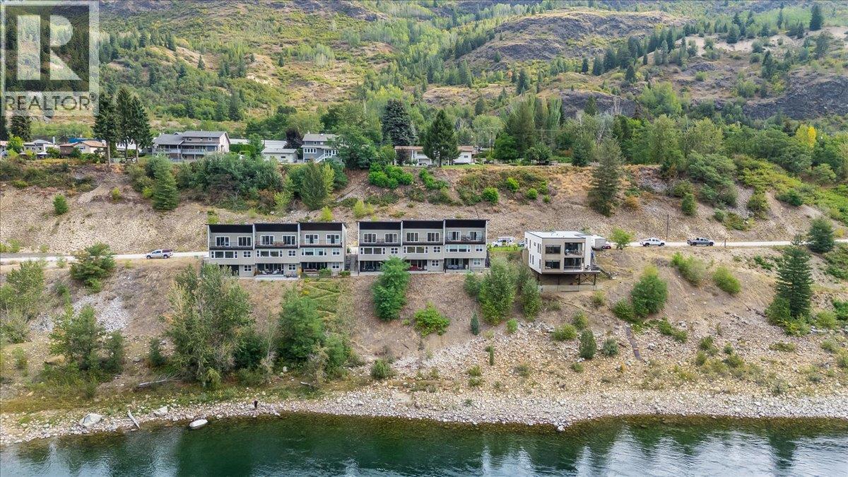 8305 Old Waneta Road, Trail, British Columbia  V1R 4W9 - Photo 4 - 10400044