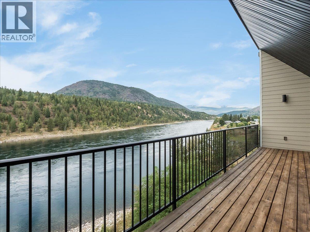 8305 Old Waneta Road, Trail, British Columbia  V1R 4W9 - Photo 49 - 10400044