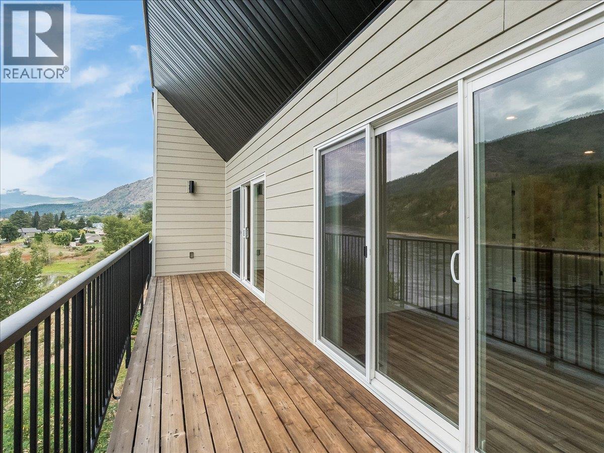 8305 Old Waneta Road, Trail, British Columbia  V1R 4W9 - Photo 50 - 10400044