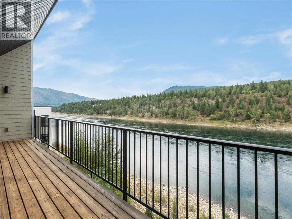 8305 Old Waneta Road, Trail, British Columbia  V1R 4W9 - Photo 52 - 10400044