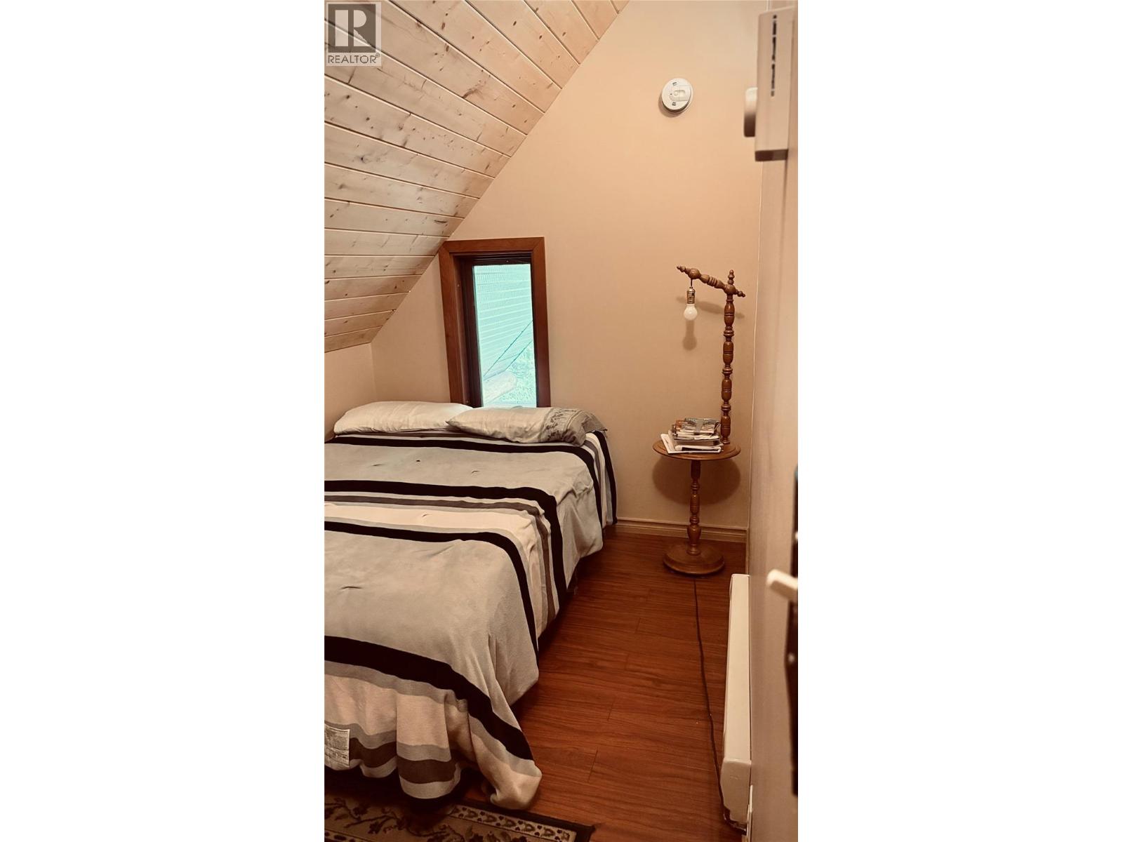879 Lewis Road, Harrop, British Columbia  V1L 6P7 - Photo 19 - 10399884