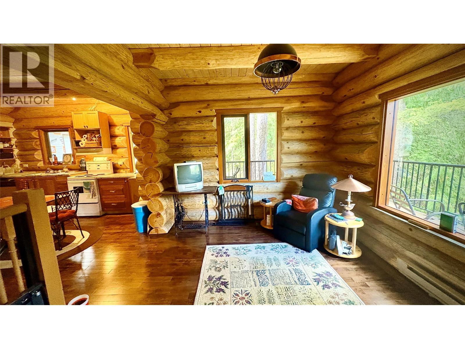879 Lewis Road, Harrop, British Columbia  V1L 6P7 - Photo 8 - 10399884