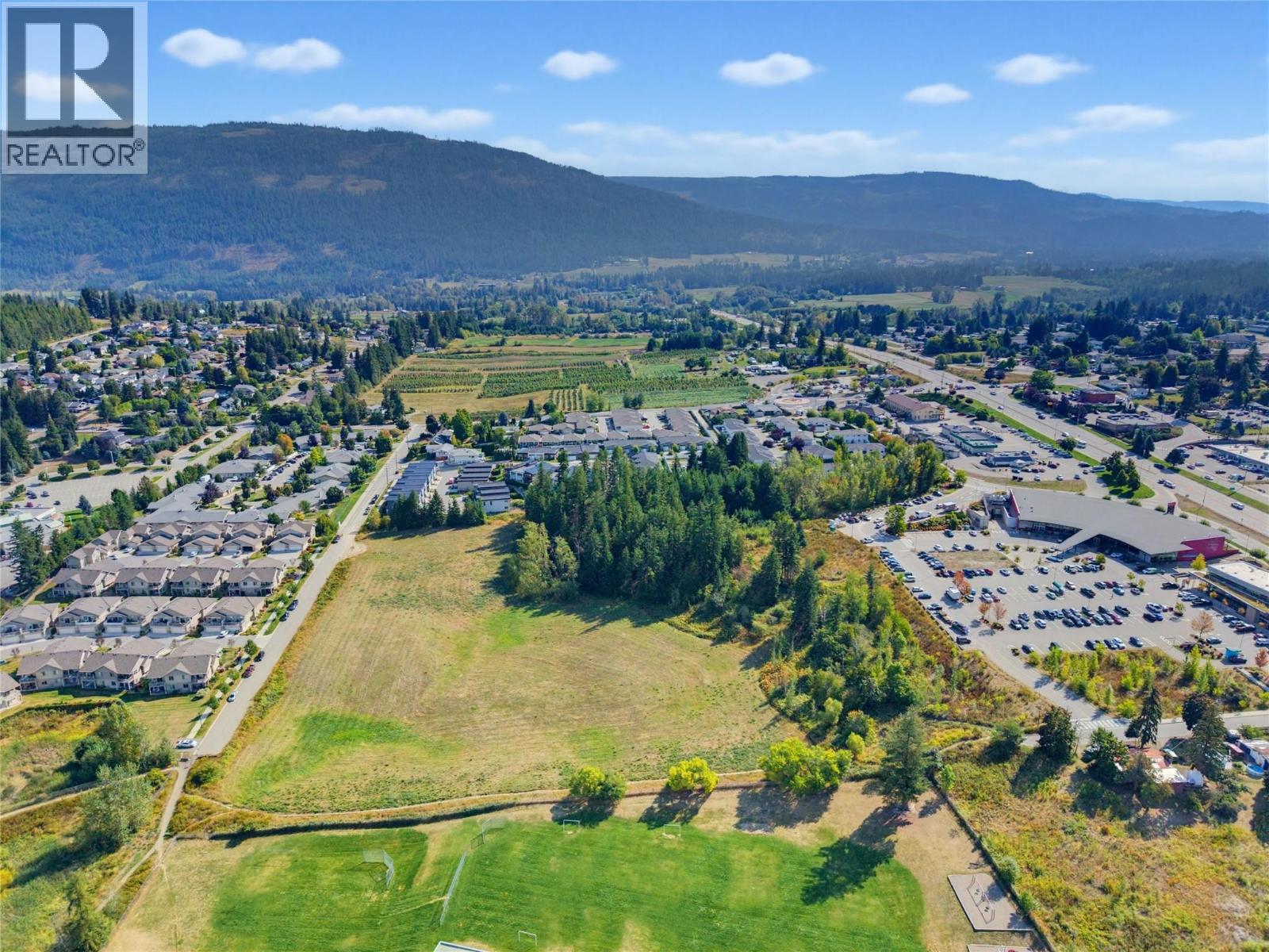 2690 & 2580 15 Avenue Ne, Salmon Arm, British Columbia  V1E 2B6 - Photo 10 - 10399070