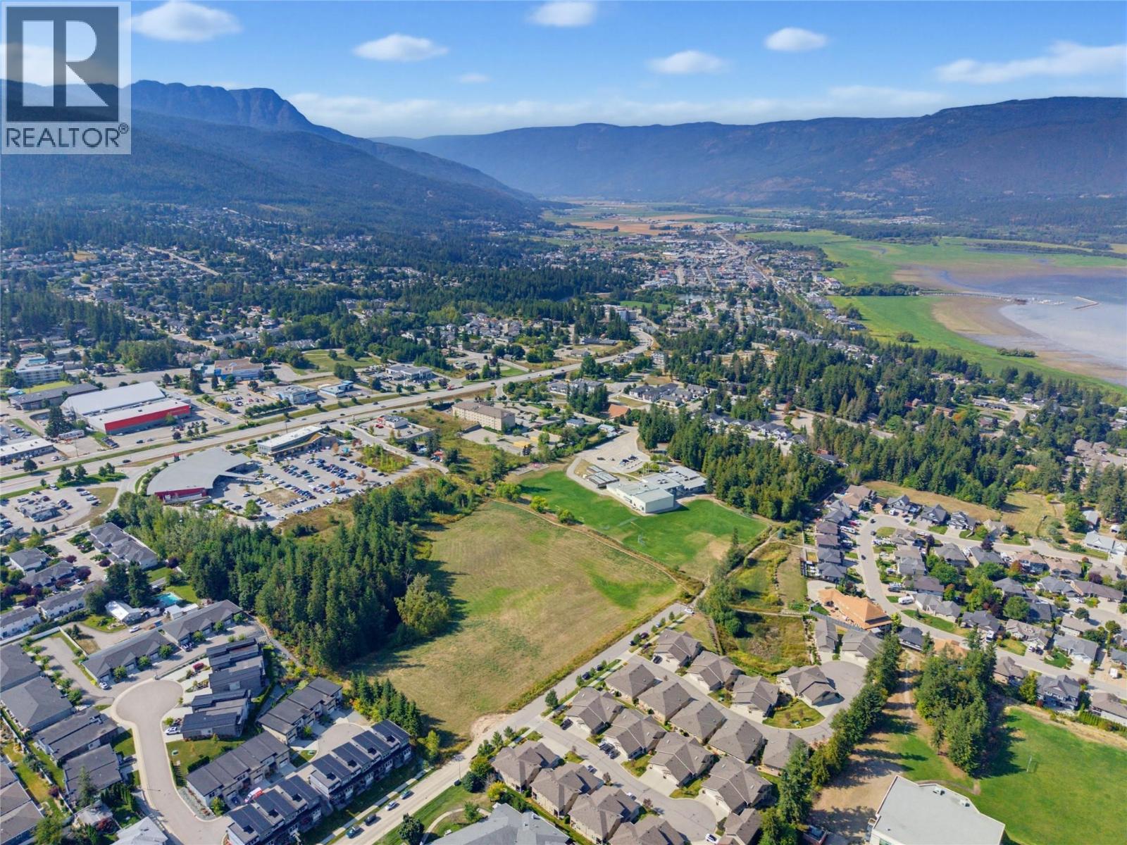 2690 & 2580 15 Avenue Ne, Salmon Arm, British Columbia  V1E 2B6 - Photo 8 - 10399070