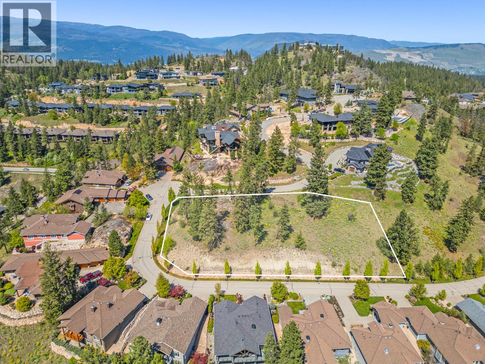 501 Vardon Lane, Vernon, British Columbia  V1H 1Y4 - Photo 2 - 10400040
