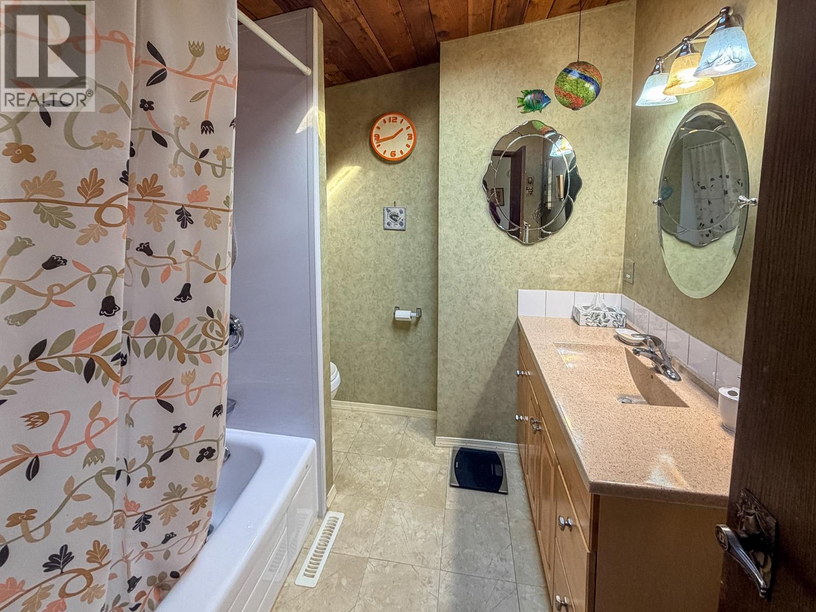 5 Killdeer Place, Osoyoos, British Columbia  V0H 1V5 - Photo 16 - 10400011