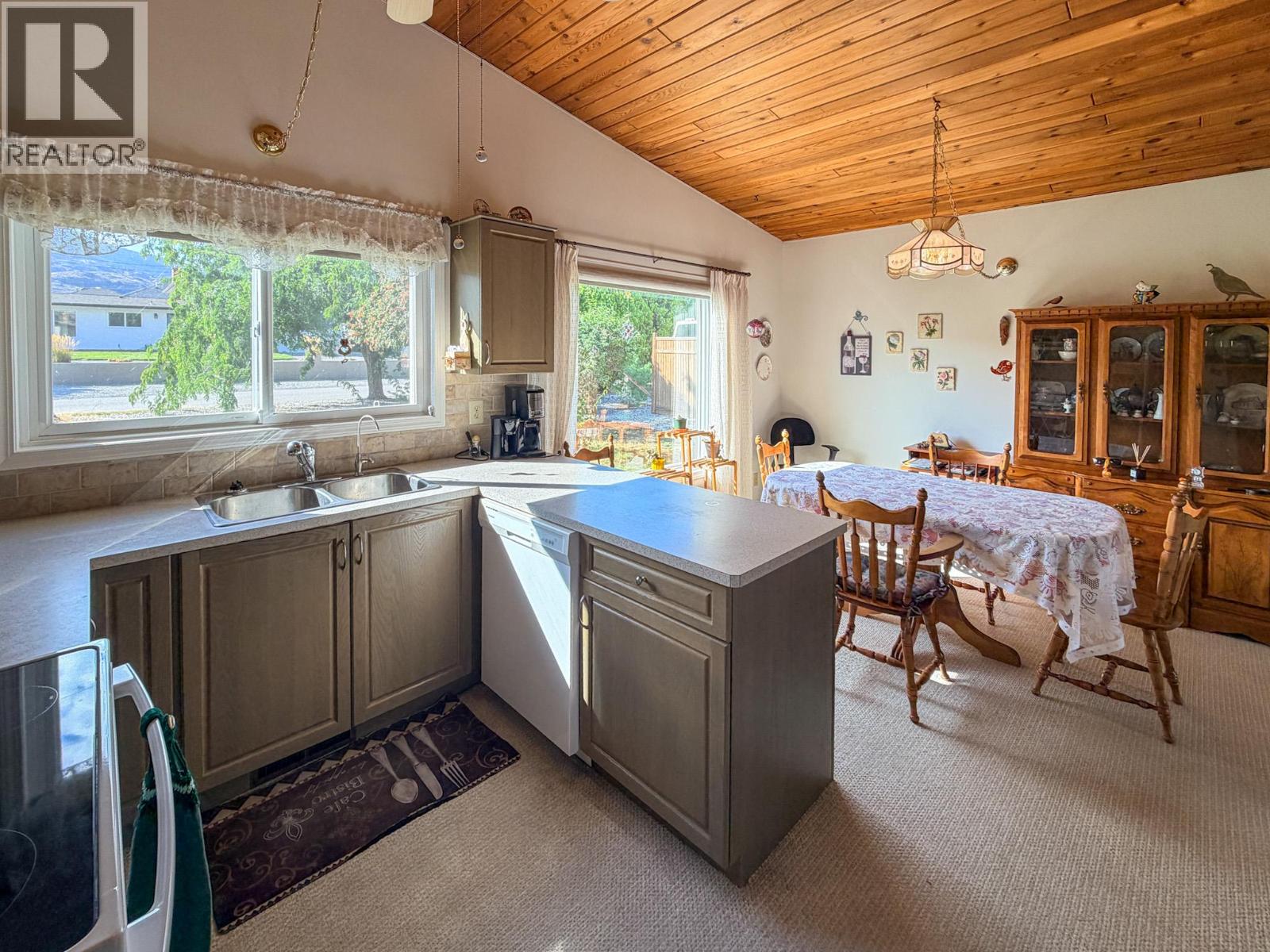 5 Killdeer Place, Osoyoos, British Columbia  V0H 1V5 - Photo 5 - 10400011
