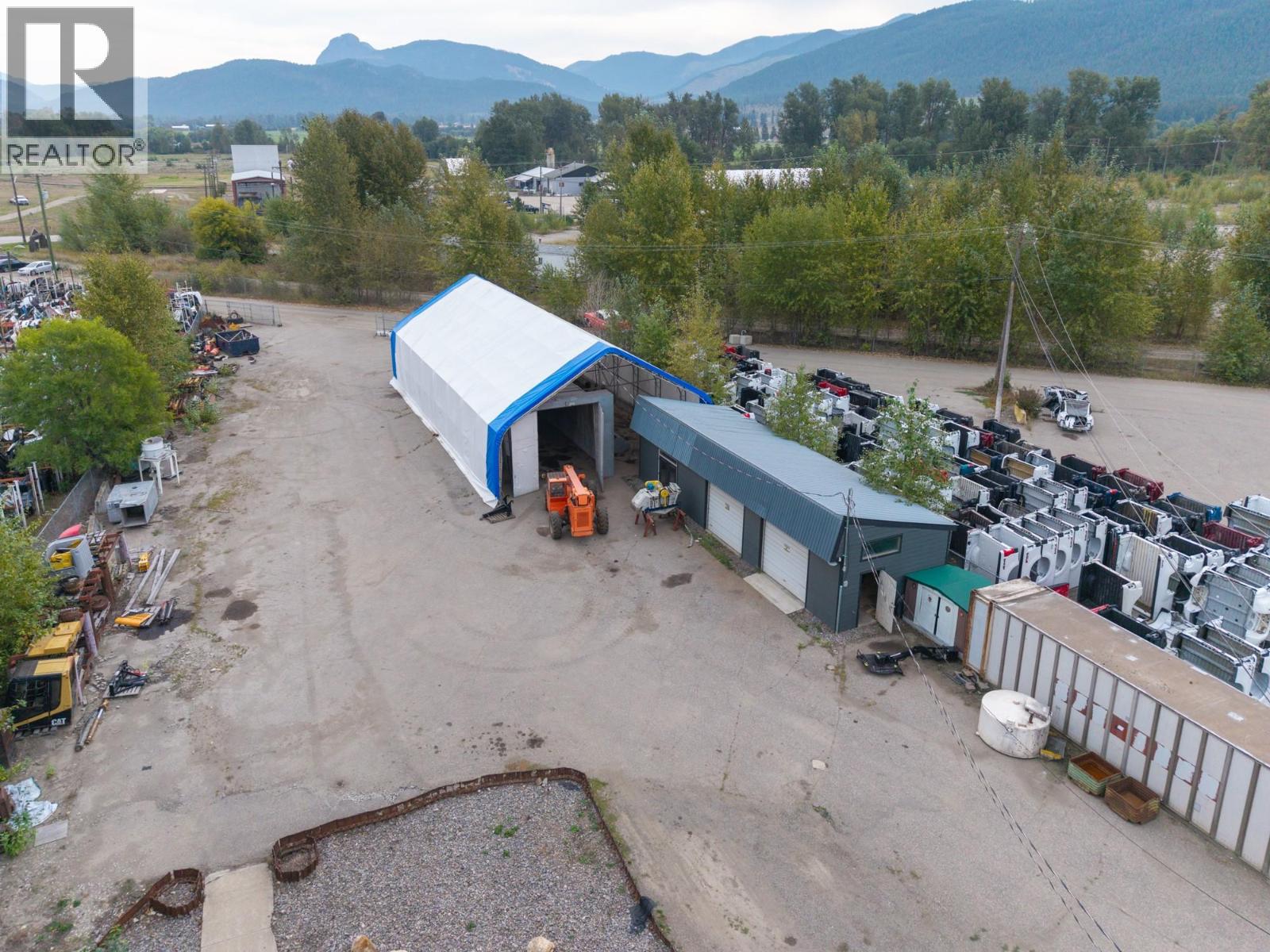 1660 Shuswap Avenue, Lumby, British Columbia  V0E 2G7 - Photo 1 - 10399755