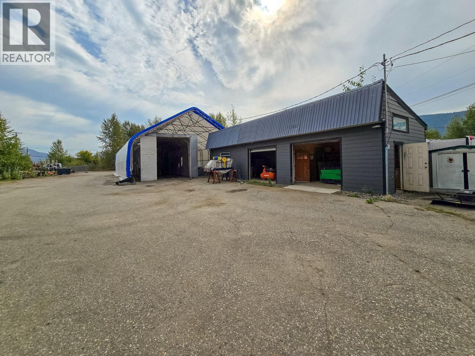 1660 Shuswap Avenue, Lumby, British Columbia  V0E 2G7 - Photo 28 - 10399755