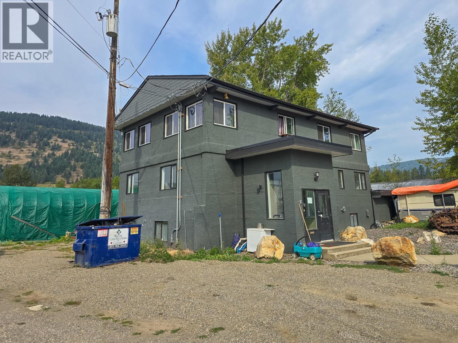 1660 Shuswap Avenue, Lumby, British Columbia  V0E 2G7 - Photo 31 - 10399755