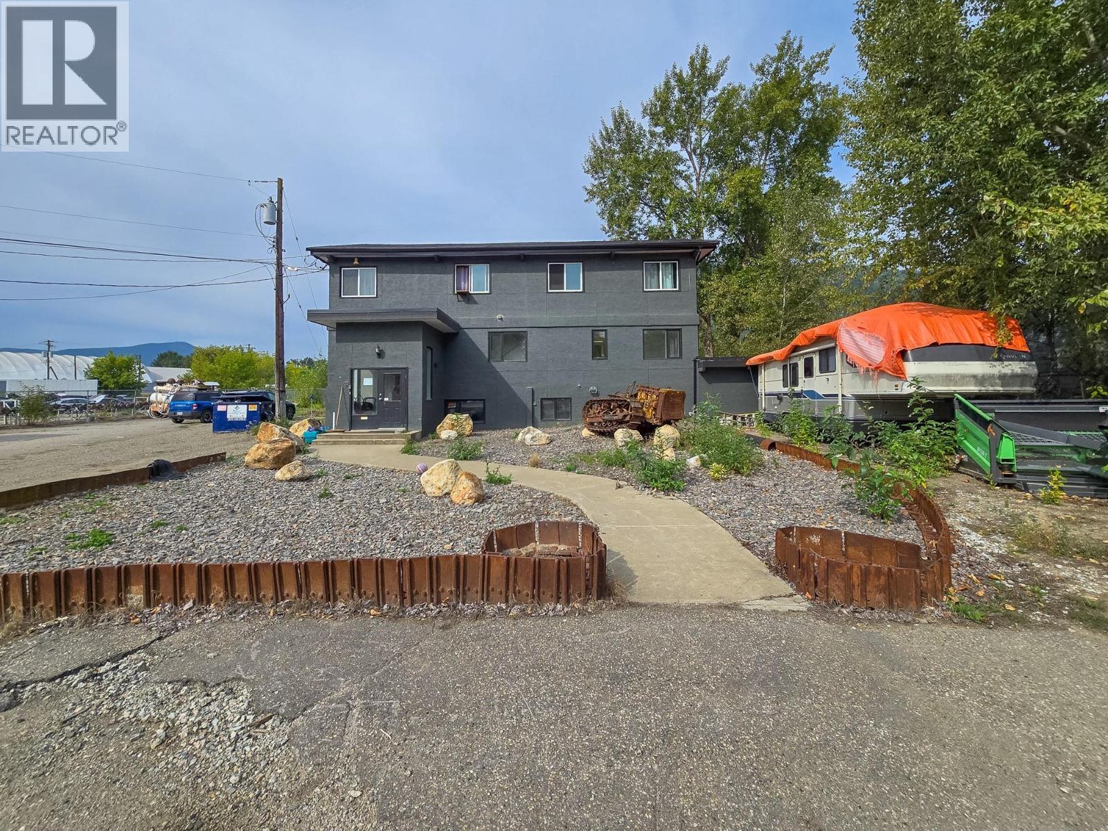 1660 Shuswap Avenue, Lumby, British Columbia  V0E 2G7 - Photo 35 - 10399755
