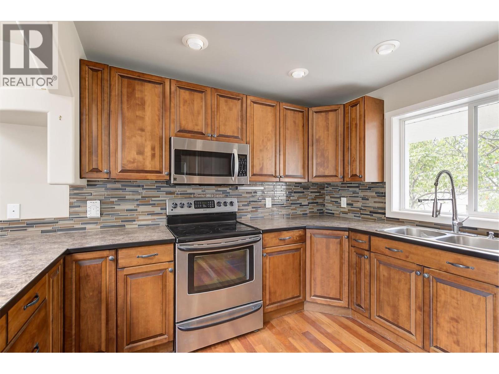 674 Muir Road, Kelowna, British Columbia  V1Z 3W2 - Photo 15 - 10399655