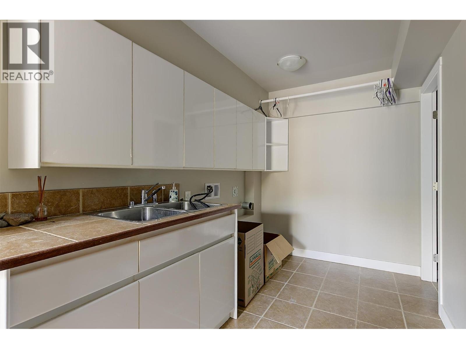 674 Muir Road, Kelowna, British Columbia  V1Z 3W2 - Photo 42 - 10399655