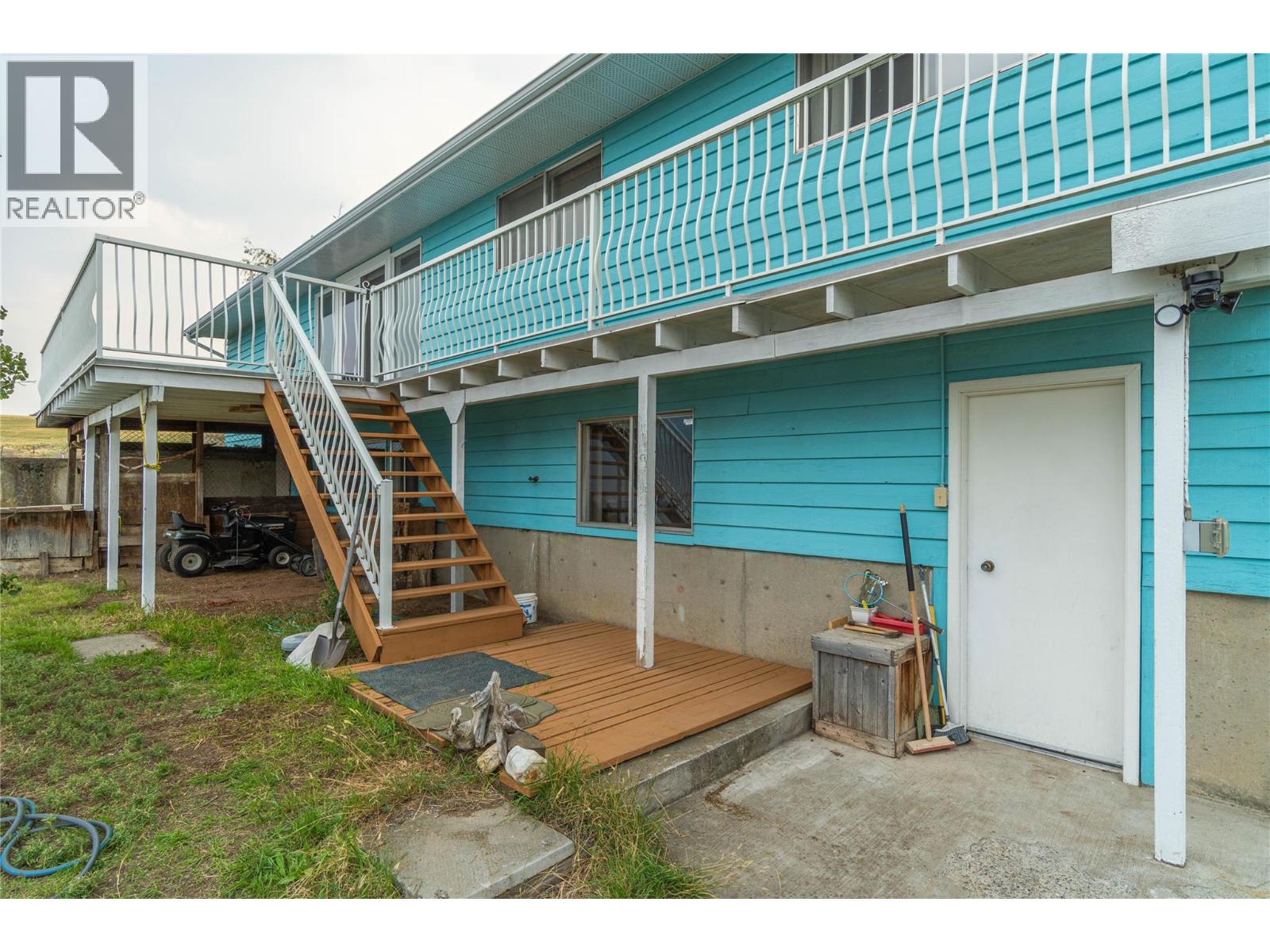 6009 West Trans Canada Highway, Kamloops, British Columbia  V1S 2A2 - Photo 25 - 10399564