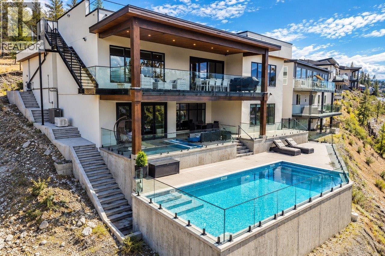 2703 Hawthorn Drive, Penticton, British Columbia  V2A 9A9 - Photo 4 - 10398865