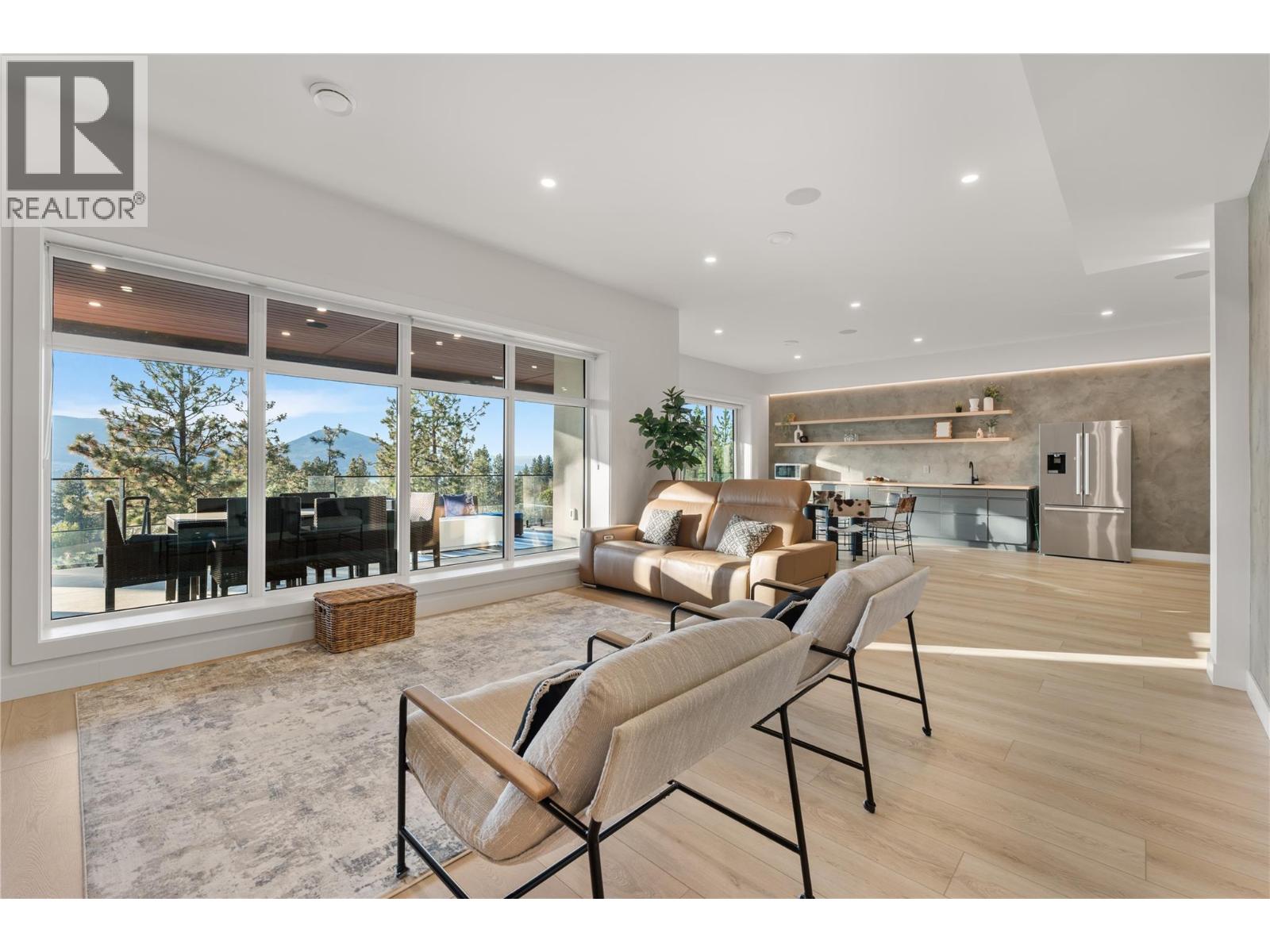 2703 Hawthorn Drive, Penticton, British Columbia  V2A 9A9 - Photo 44 - 10398865