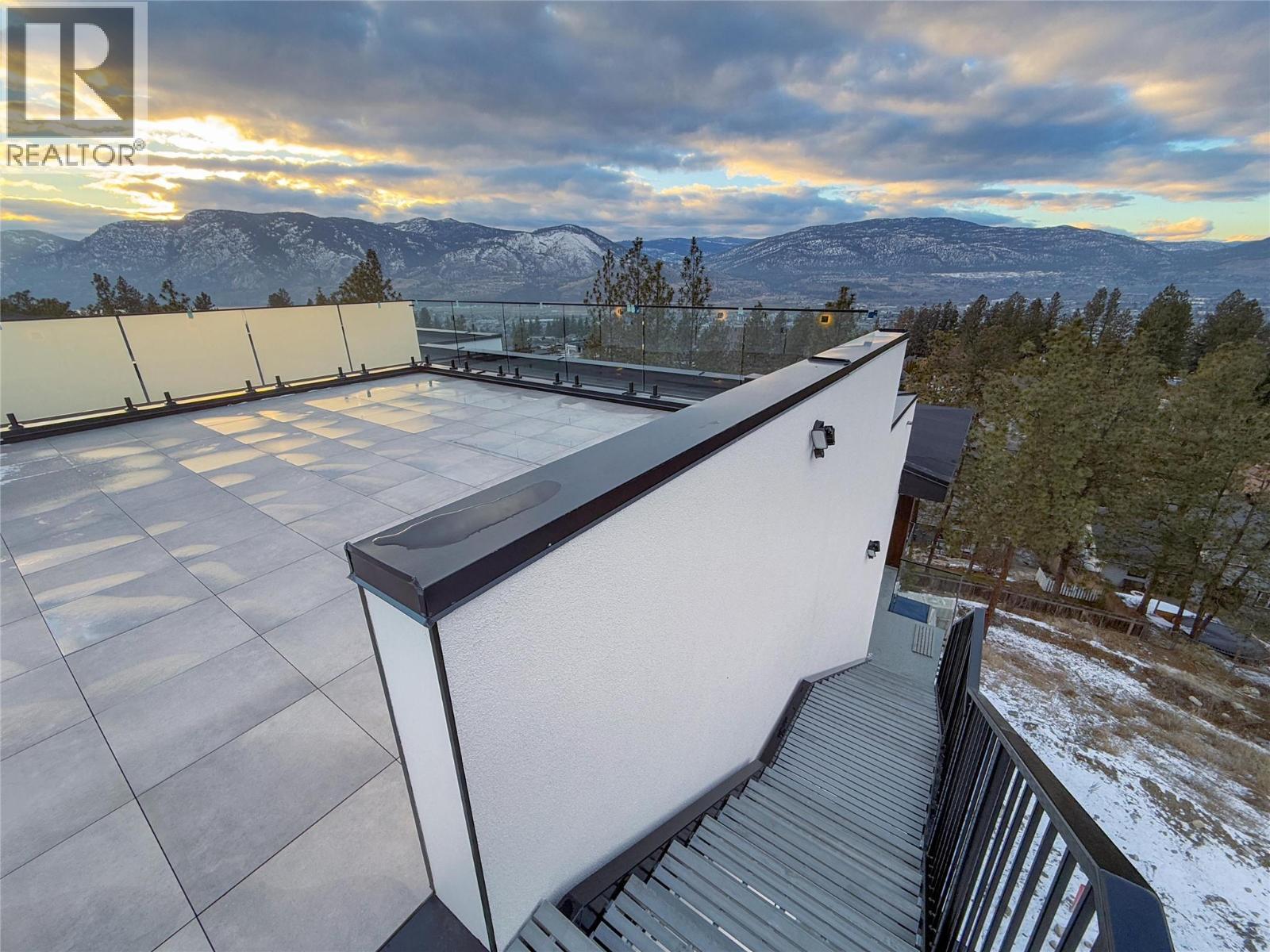 2703 Hawthorn Drive, Penticton, British Columbia  V2A 9A9 - Photo 72 - 10398865