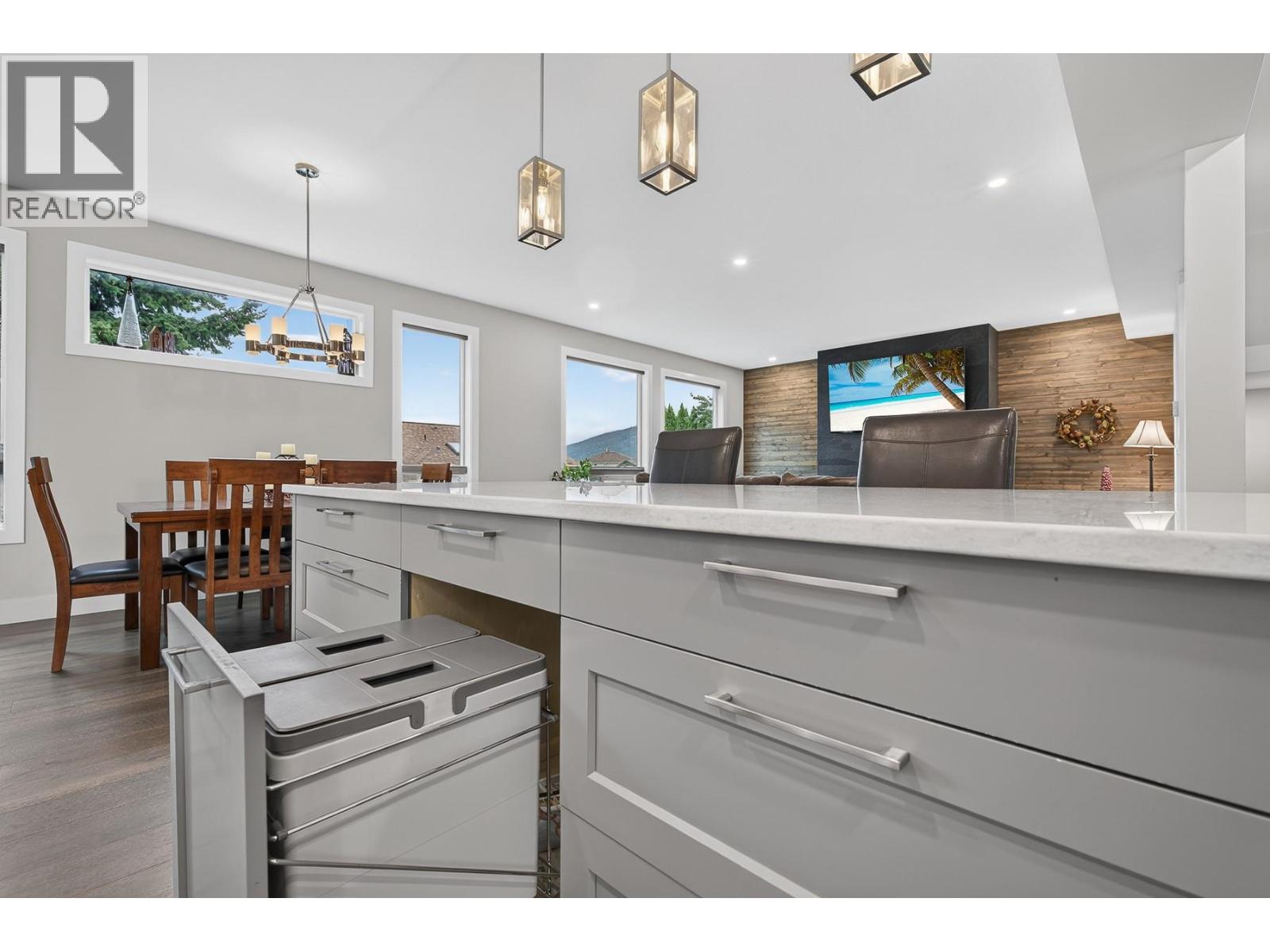 2291 4b Avenue Se, Salmon Arm, British Columbia  V1E 1K9 - Photo 22 - 10398785