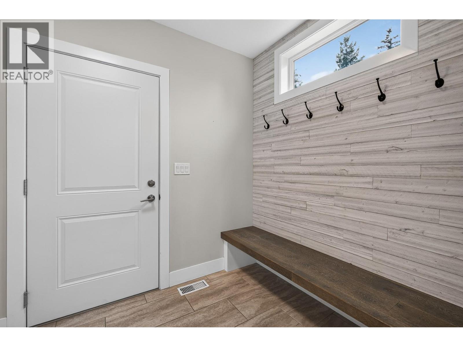 2291 4b Avenue Se, Salmon Arm, British Columbia  V1E 1K9 - Photo 27 - 10398785