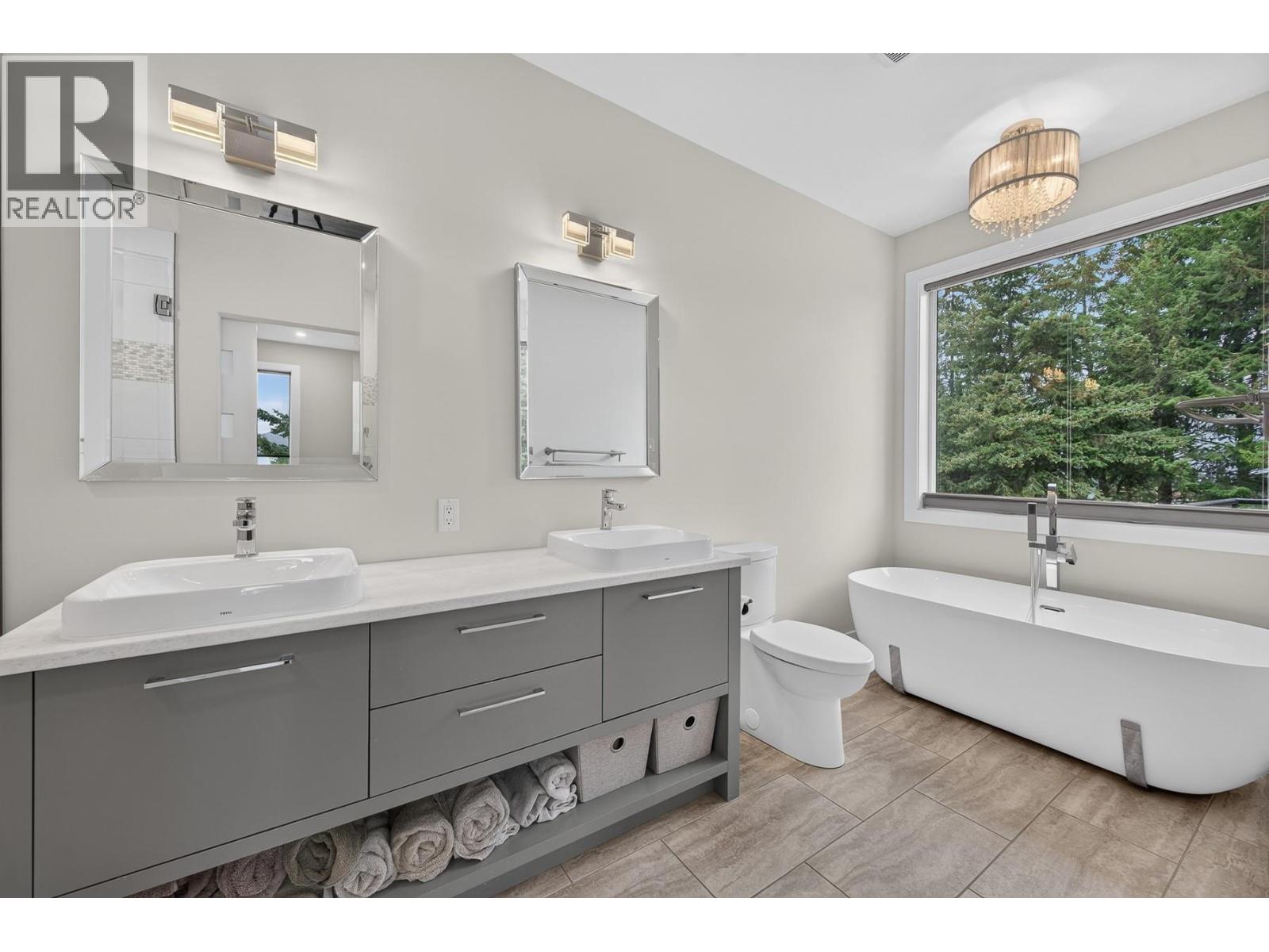 2291 4b Avenue Se, Salmon Arm, British Columbia  V1E 1K9 - Photo 36 - 10398785