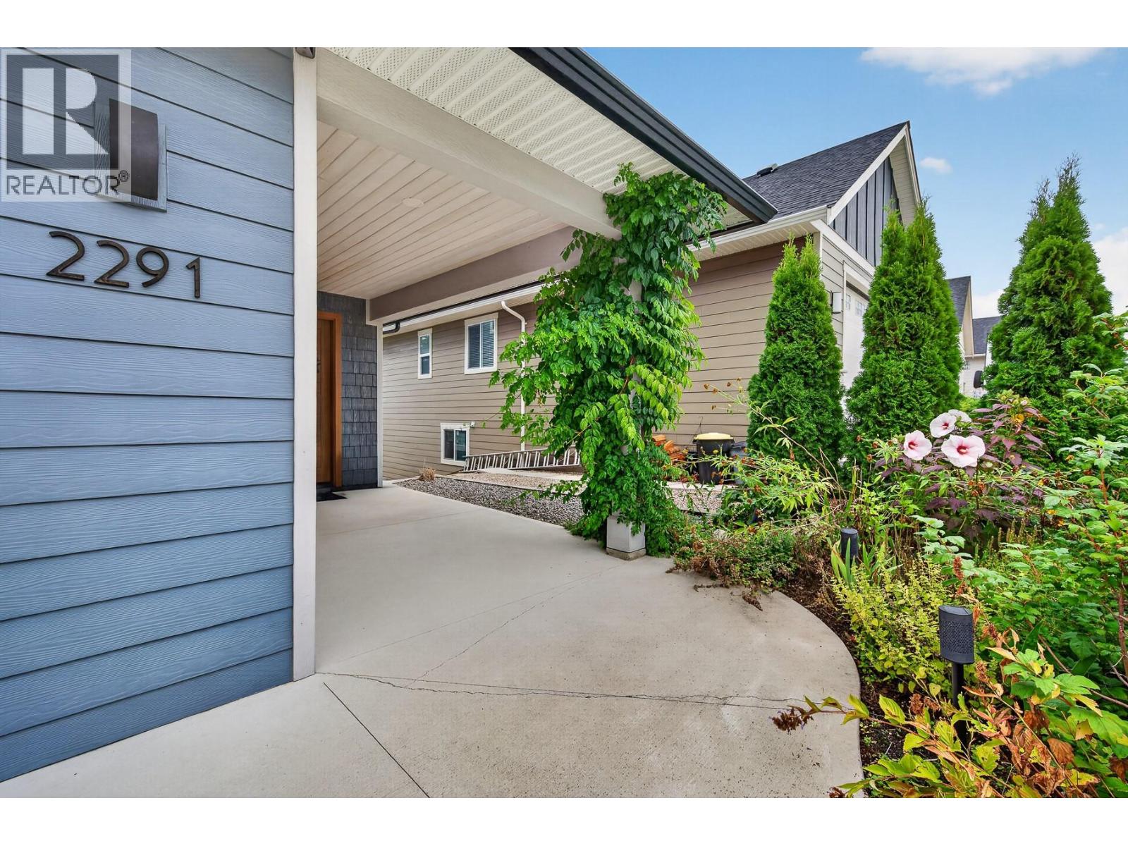2291 4b Avenue Se, Salmon Arm, British Columbia  V1E 1K9 - Photo 4 - 10398785