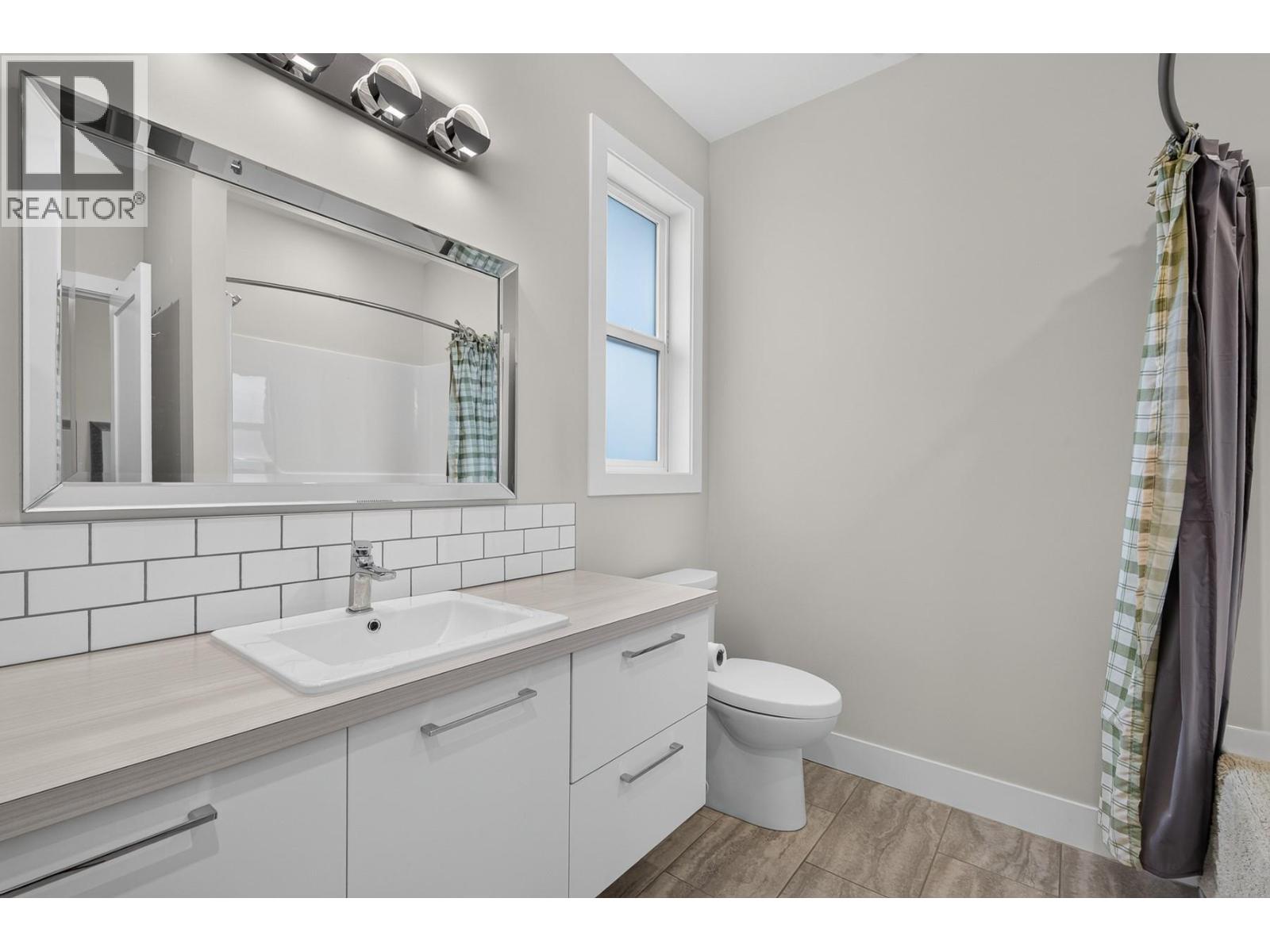 2291 4b Avenue Se, Salmon Arm, British Columbia  V1E 1K9 - Photo 46 - 10398785