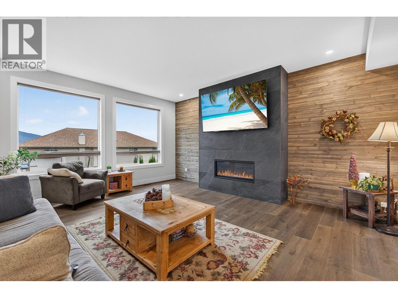 2291 4b Avenue Se, Salmon Arm, British Columbia  V1E 1K9 - Photo 6 - 10398785