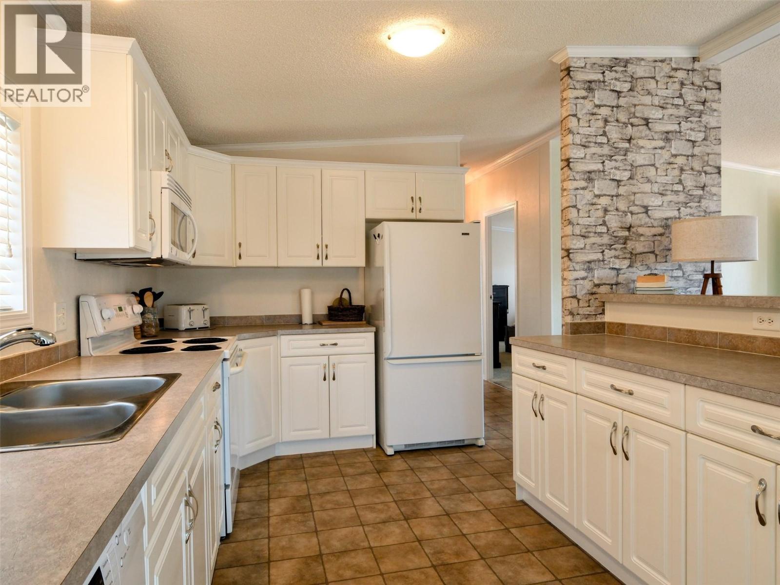 9410 115th Street Unit# 33, Osoyoos, British Columbia  V0H 1V5 - Photo 6 - 10400018