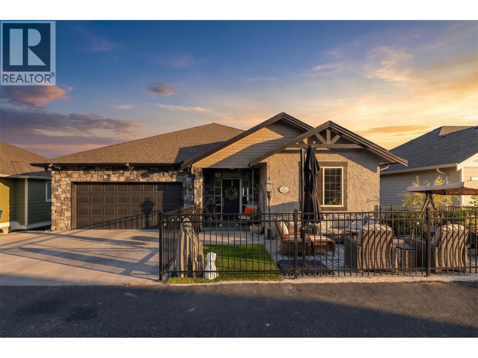 871 Kuipers Crescent, Kelowna, British Columbia  V1W 5B1 - Photo 1 - 10400074