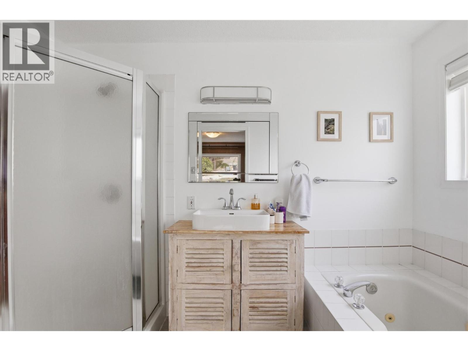 5245 Sutherland Road, Peachland, British Columbia  V0H 1X2 - Photo 34 - 10400104